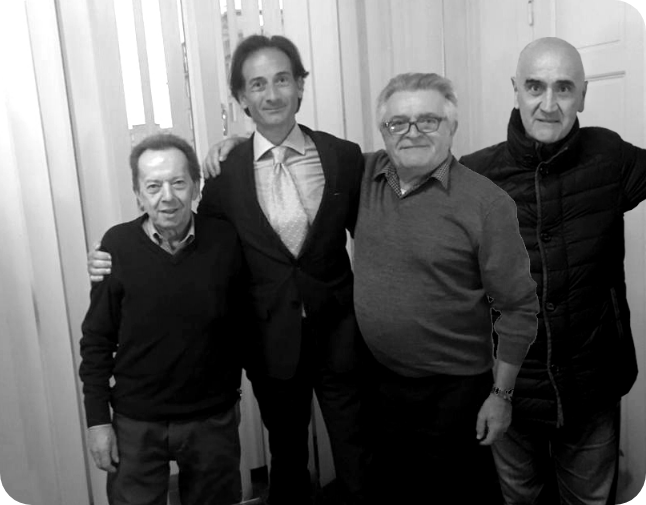 Gruppo di maschere 376